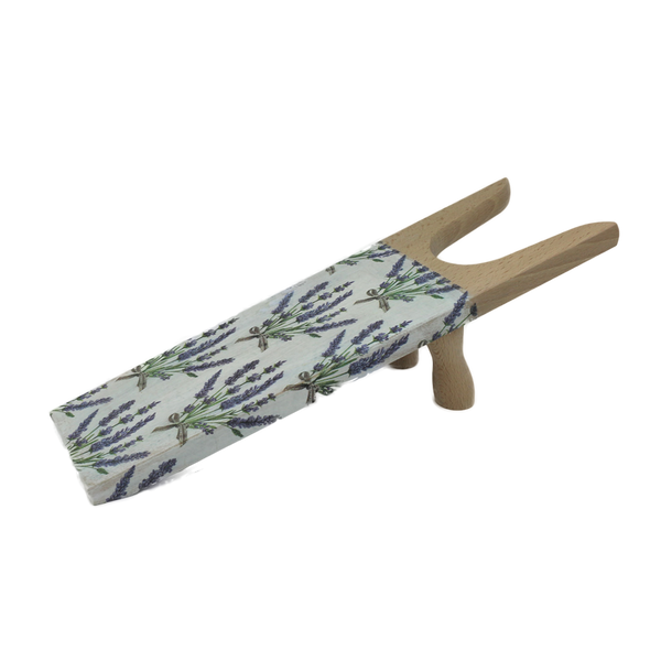 Holz-Stiefelauszieher mit Lavendelmotiven